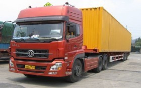 昆山至久治縣物流專線 高效往返與特種運輸（洗掃車）解決方案